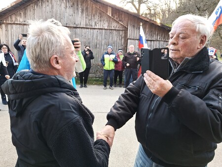 Janiju Grilcu je čestital tudi župan Franc Čebulj